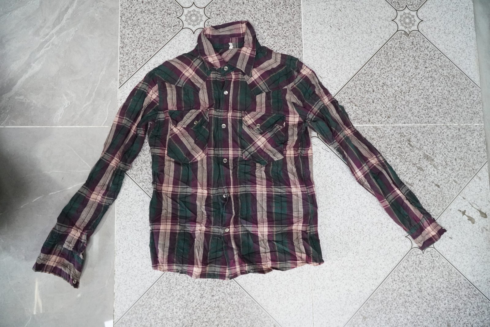 VL002 អាវក្រឡាការ៉ូស្រីប្រុស